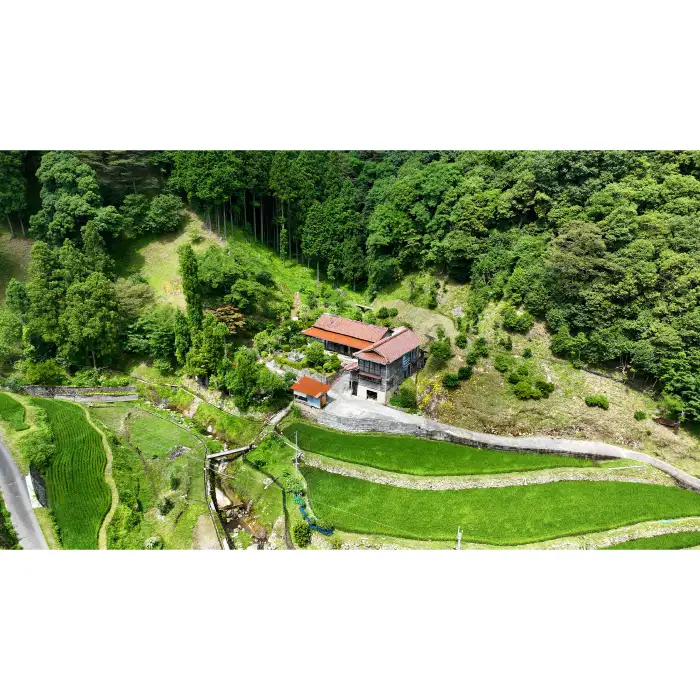 【要事前連絡】ドローン空撮サービス（島根県大田市内撮影限定）【有資格者 ドローン 撮影 自宅 マイホーム 実家 会社 静止画 思い出 記念 不動産 眺望撮影 風景 自然 ゆかりの地 風景写真】