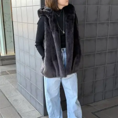 OKADA TEXTILE フード付きエコファーベスト  チャコールグレー【1718323】