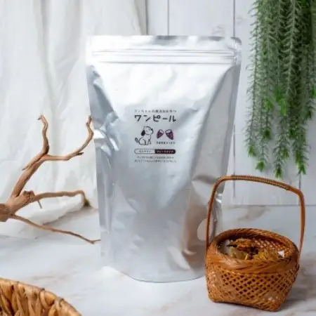茨城県産ほしいもの未利用部分を使用した犬の無添加おやつ(フレークタイプ300g×2袋)【配送不可地域：離島・沖縄県】【1729685】