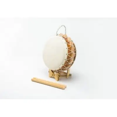 徳之島の伝統工芸品　くさび太鼓　牛革9.5寸