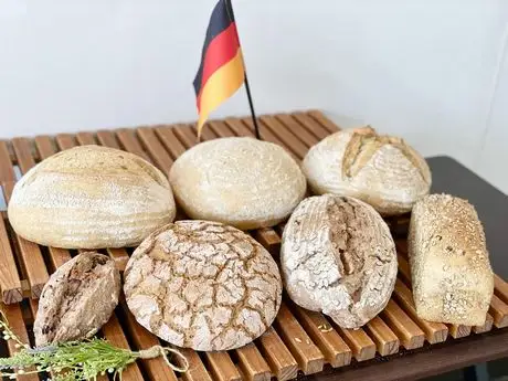 パン ドイツ国家認定 製パンマイスター が作る7種の本格ドイツパンセット