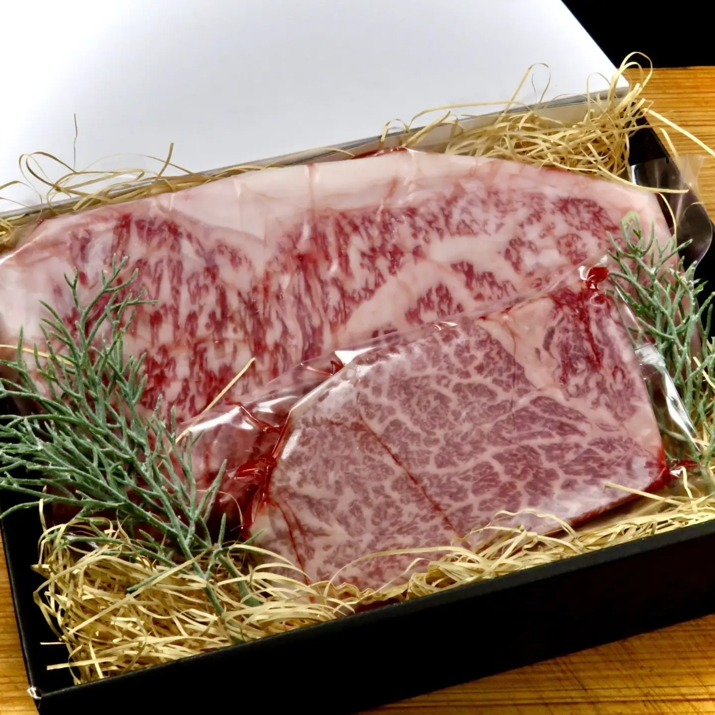 【セット】博多和牛A5ランク　ヒレサーロインステーキギフトセット  （ヒレステーキ約200g×1枚、サーロインステーキ約350g×1枚　合計約550g）