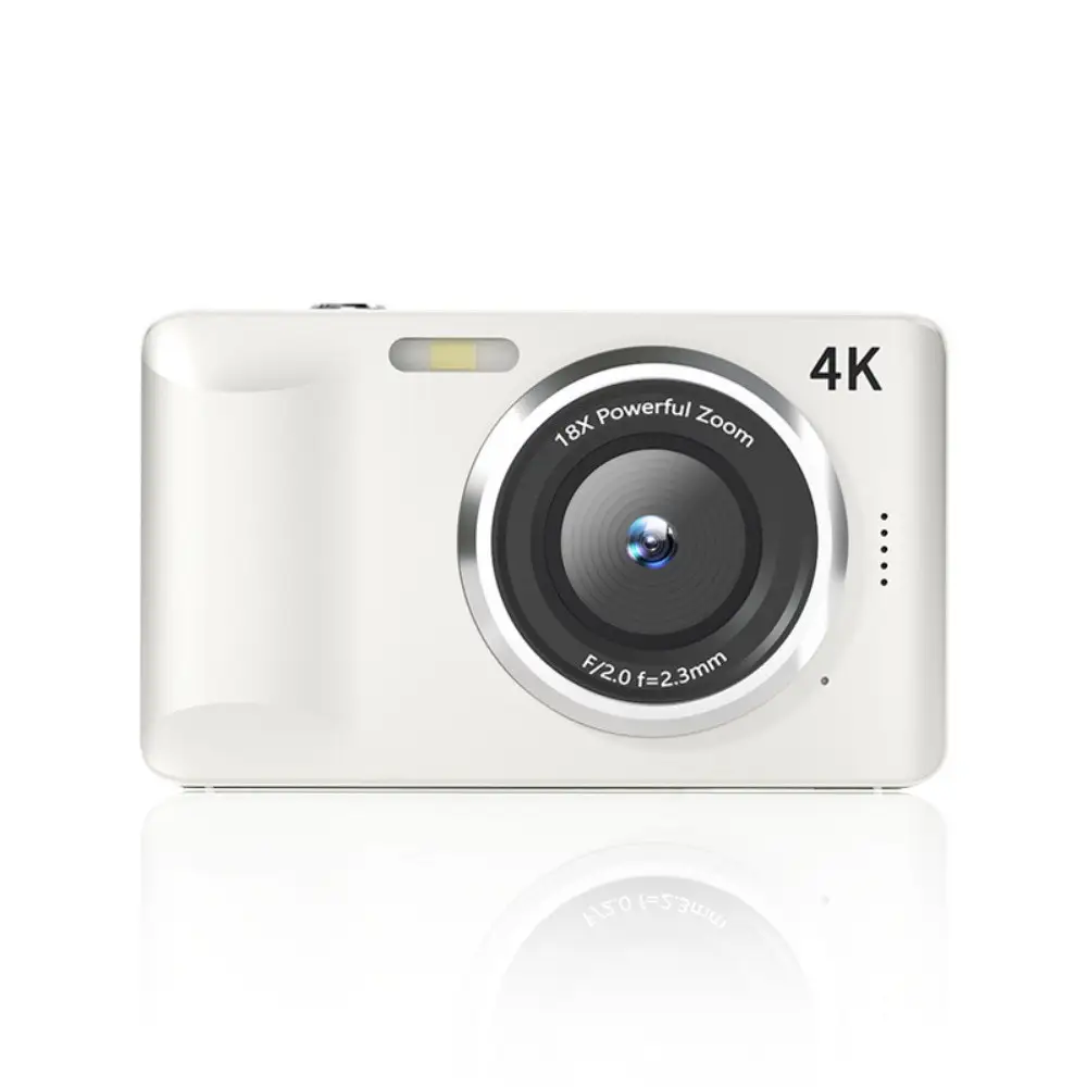 【ホワイト】デジタルカメラ ビデオカメラ デジカメ 小型 4K高画質 6400万画素 軽量 オートフォーカス AF機能 18倍デジタルズーム キッズカメラ 2.8インチスクリーン 手ぶれ補正 連続撮影 コンパクト 多言語対応 2026年新品 収納袋付属 90日間安心保証付き 【PL保険加入済み製品・安心】