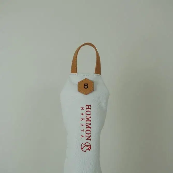 博多革工房HOMMONが作ったゴルフウッド用ヘッドカバー【牛革】：ホワイト＃5