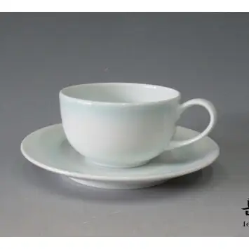 有田焼 岳窯 白磁紅茶碗【日展会友 照井一玄作】食器 器 うつわ カップ ギフト プレゼント 作家 | 30000円以内 3万円以内 | ap009
