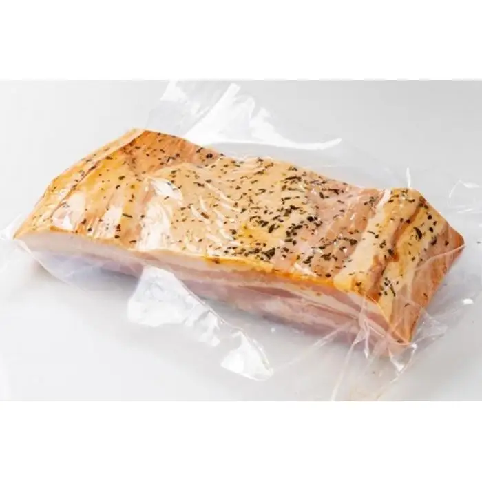 国産豚肉を使用した 塩こうじ特製ベーコン 約600g