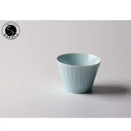 有田焼 青磁波彫 蕎麦猪口【佳秀窯 西山正作 】猪口 食器 器 うつわ そばちょこ ろくろ 伝統工芸 bs030