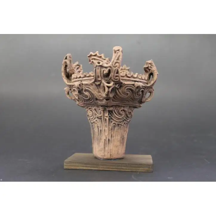笹山遺跡・火焔型土器レプリカ 13cm （台座1cm・O型小鉄製ろうそく立て・豆和ろうそく24本・マッチ付 手作り 陶芸品 新潟市