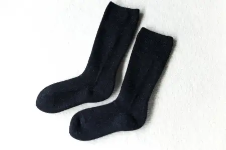 ひつじ飼いが作る ウールソックス（ブラック）【ウールソックス 靴下 ソックス 厚手 フリーサイズ ブラック 黒 羊 レディース メンズ 男女兼用 島根県 大田市】