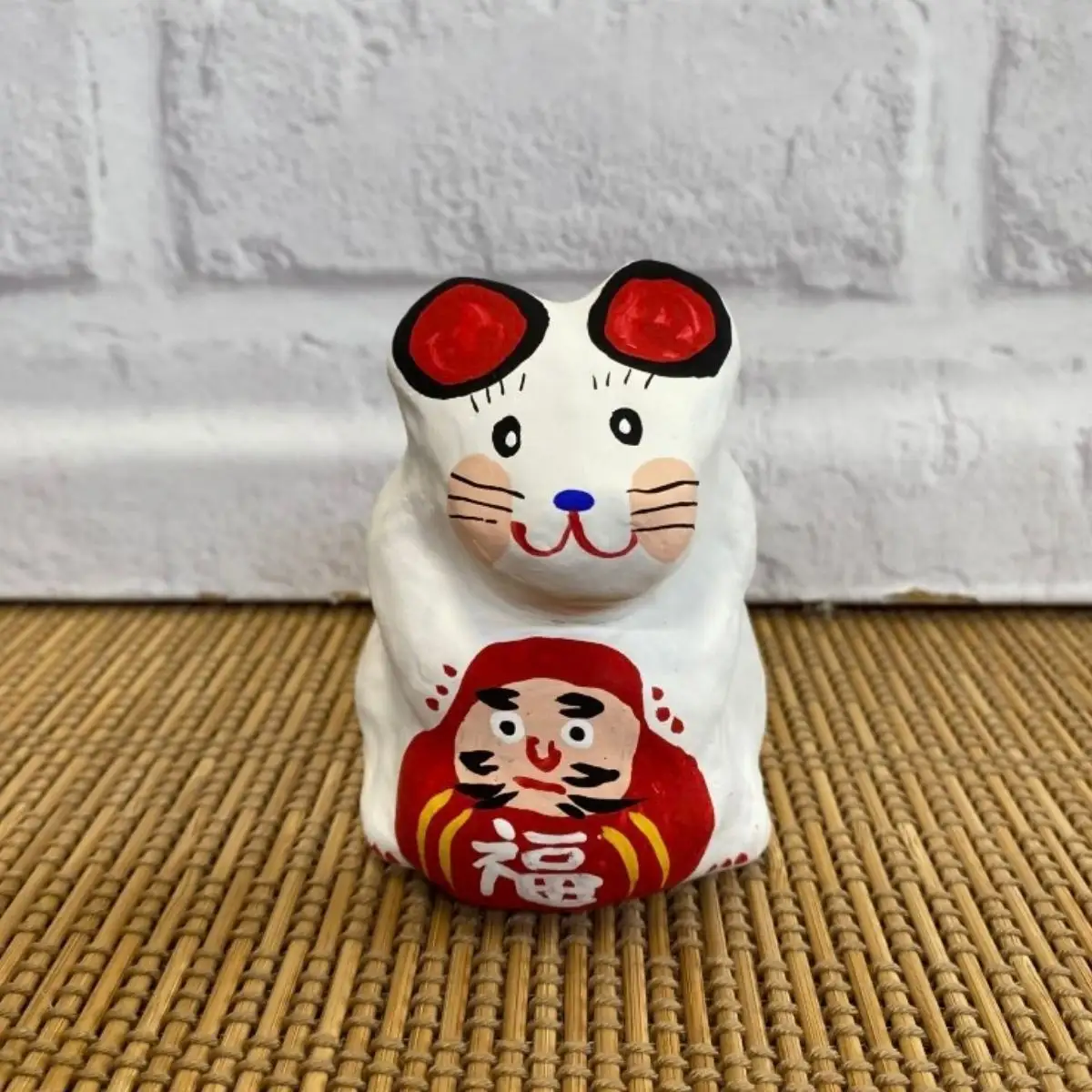 達磨抱き子(ねずみ)手作り張子人形【埼玉県 春日部市 達磨抱き子 ねずみ 干支 置物 手作り 張子人形 縁起物 伝統工芸 ギフト】（AW014-1）