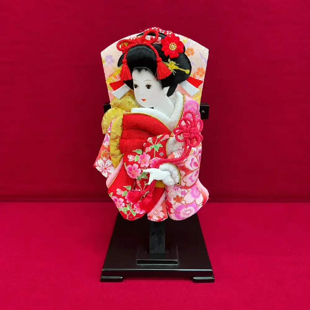 押絵羽子板　女物10号(約30cm)　飾り台付【埼玉県 春日部市 押絵羽子板 羽子板 女物 10号 約30cm 飾り台付 職人手作り 正月飾り】(AR001)