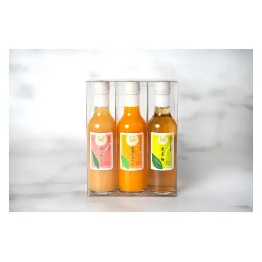 N016 きわみみかんジュース　あら川の桃ドリンク　紀州南高梅ドリンク　２００ｍｌ×各１本　アクリルケース入