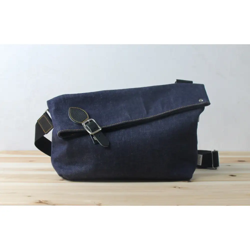 日常をもっと楽しく！岡山デニム×革の個性派ショルダー（HSB2340）