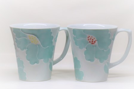 【伊万里焼】一珍釉彩花文ペアマグカップ 032-H615