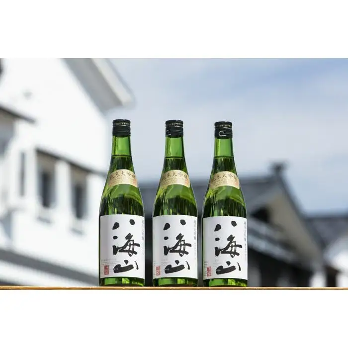 越後の名酒「八海山」純米大吟醸【四合瓶720ml×3本】 | 八海山