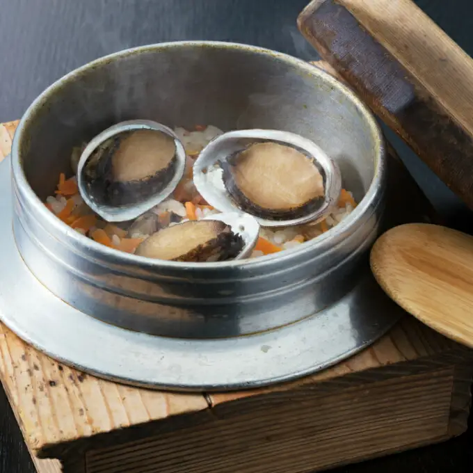 ながれこ釜飯1合用（あわびの仲間・あわび 科貝類）