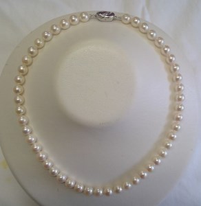 635 アコヤパールネックレス8～8.5mm　パール 大粒 宝石 アクセサリー ジュエリー 伊勢志摩 冠婚葬祭 入学式 卒業式 ギフト 贈り物 フォーマル