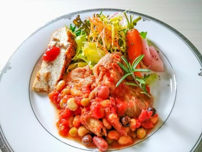 碧南DELIシリーズ お肉惣菜 無添加 吉良里（きらり）クイーンポークソテー 約640g(160g×4食) おかず 洋食 ポークチャップ 豚 トマト 豆 ビーンズ H080-054