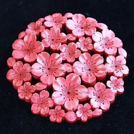 つげ細工 ブローチ(桜/拭き漆仕上げ)　約5.5cm_装飾品・工芸品  アクセサリー _【1116934】