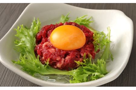 鮮馬刺し 赤身（線切り）ユッケ 15個 750g（50g×15）