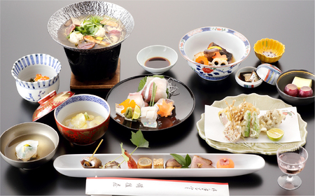 庭園旅館 備後屋 一泊二食付きペア宿泊券【宿泊券 宿泊 旅行券 温泉 観光 旅行 ホテル 旅館 クーポン チケット トラベルクーポン トラベル 倉敷 美観地区 児島 人気 おすすめ 岡山県 倉敷市】