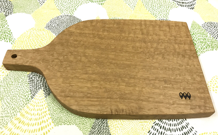 十勝の木のうつわ［天然木製］ カッティングボード 30cm×18cm【 工芸品 まな板 調理器具 北海道 十勝 幕別 】