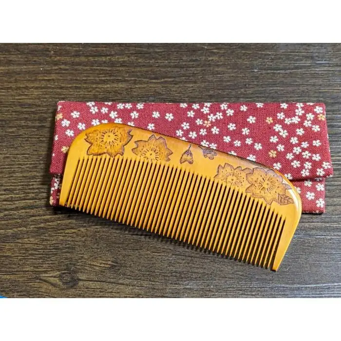 つげ櫛の櫛留商店　本つげ材焼絵櫛（すす櫛細歯）袋付　※約９．８cm