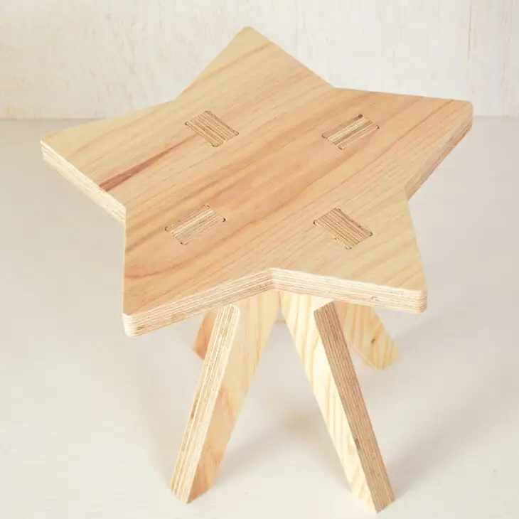 親子でイスづくりが楽しめる！ 木製イス 《ほし》 OTOMO STOOL mini 【613-2】