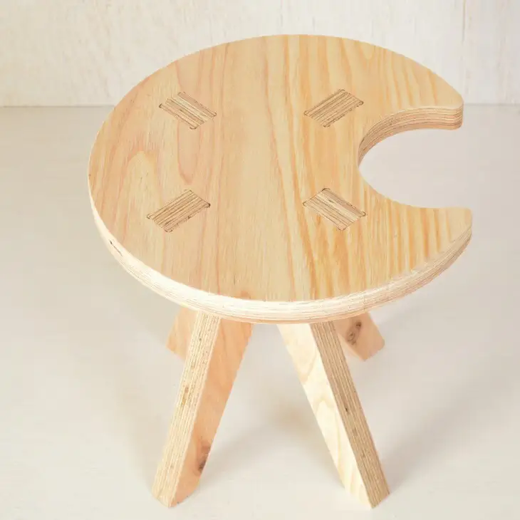 親子でイスづくりが楽しめる！ 木製イス 《つき》 OTOMO STOOL mini 【613-3】