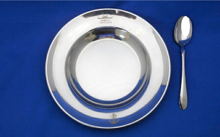 三笠カレー皿セット（カレー皿：直径23cm×深さ3cm、スプーン：長さ18cm）【公益財団法人 三笠保存会】 [AKBC004]