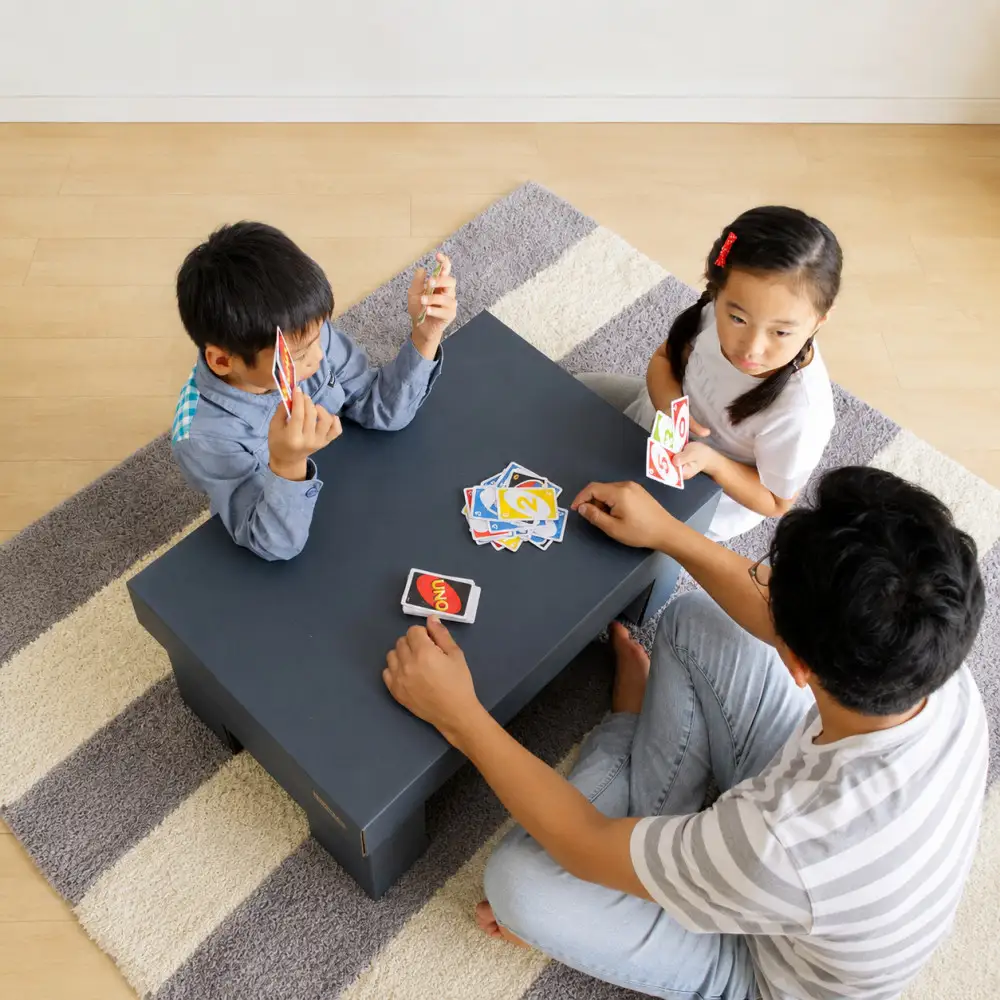 子供用ダンボール家具　学習デスク｜家具