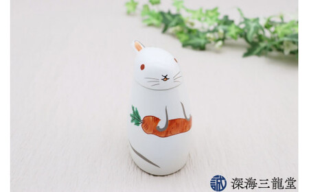有田焼 心地よい注ぎ、液だれしにくい優秀な醤油さし / うさぎ 深海三龍堂 | 20000円以内 2万円以内 | ay070