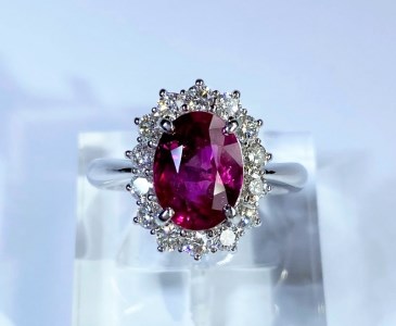 【一点限り】Pt900　ノーヒート（非加熱 ）ルビー（3.176ct）リング 　K04136-H