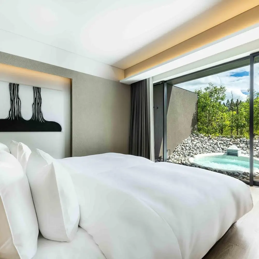 ENOWA ご宿泊ペア招待券（1泊2食付）Hotel stay　【GW、お盆、年末年始等ご利用不可日有】＜2023年6月8日開業＞