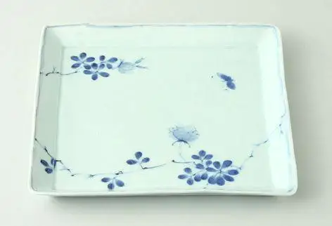 【波佐見焼】２３.5×２３.5cm手描き角盛皿　野原  【西海陶器】１０６５０｜波佐見焼