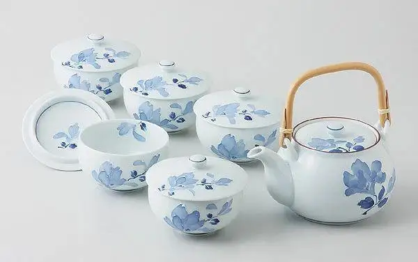 【波佐見焼】　土瓶急須と蓋付き来客お湯呑 辻が花 【西海陶器】１ １１557｜波佐見焼 陶器