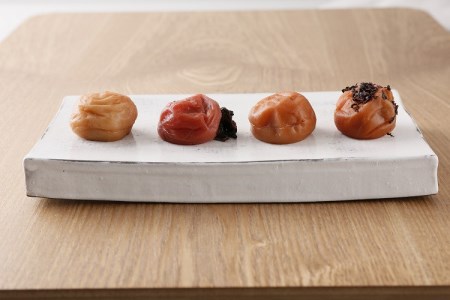 紀州南高梅 梅干し４種類セット計2kg（500g×4箱）[大玉]３Ｌサイズ うめぼし 和歌山産 (化粧箱入)/紀伊国屋文左衛門本舗【ntbt286A】