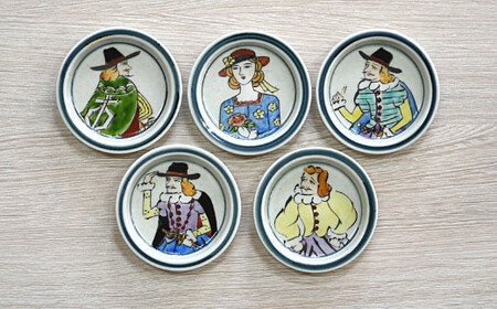 有田焼 南蛮人絵変り小皿5枚セット No.1【ARITAYAKI-STORE】器 うつわ 食器 小皿 豆皿 薬味入れ 5枚 セット 手描き 電子レンジ対応 食洗機対応 ek048