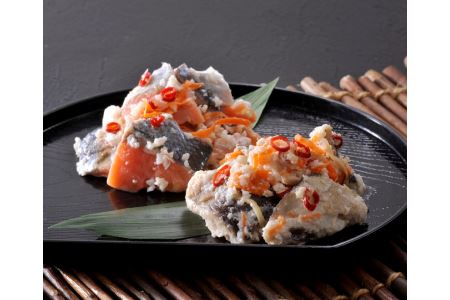 【漁師の発酵郷土食】北海道産 鮭・ほっけ飯寿司セット 計1kg 秋鮭 海鮮 旬 通販 せたな町 ふるさと納税