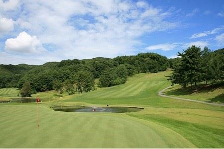 宝塚高原ゴルフクラブで使える「利用券」9000円分