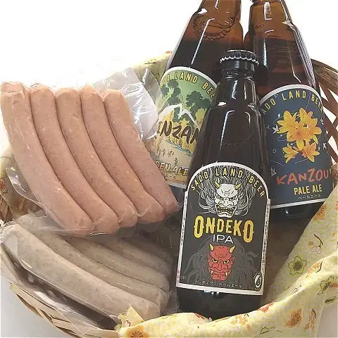 へんじんもっこのソーセージ2袋と佐渡の地ビール3本