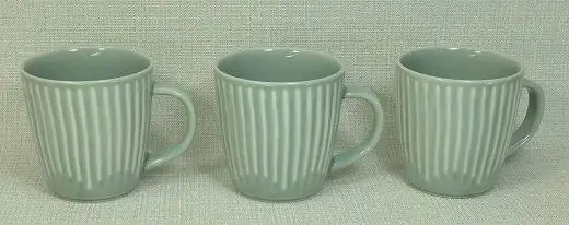 【波佐見焼】３２５mlのマグカップ３個組  花ふわりグレー 【西海陶器】 ３ 11321｜波佐見焼 陶器
