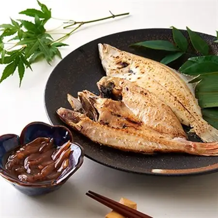 新温泉町「魚寄」の灰干しノドクロの干物3枚、灰干しイテガレイ3枚、ホタルイカの醤油漬け1袋セット【配送不可地域：離島】【1433237】