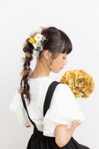 763 ドライフラワーの髪飾り（ホワイトローズ）