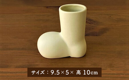 【美濃焼】piccola(ピッコラ) 一輪挿し nagagutsu(長ぐつ) イエロー 【金新製陶所】インテリア 雑貨 花瓶 一輪挿し お花 コンパクト イエロー 黄 写真映え かわいい シンプル おしゃれ ギフト プレゼント 贈り物 送料無料 [MDG016]