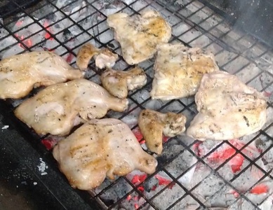 創業50周年！とりせい 炭焼き若どり 3人前セット(冷蔵) 鶏肉 とり 鳥肉 とりにく トリニク　