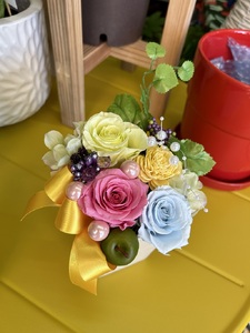 a13-056　プリザーブドフラワー【クリアケース入り】