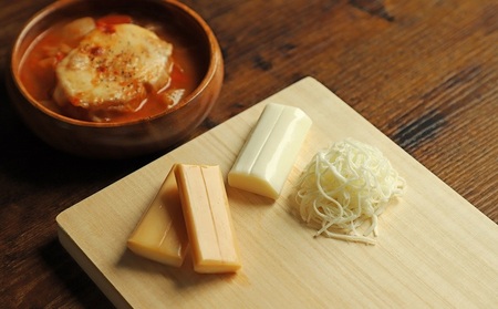 【京丹波のチーズ】 さけるチーズセット 国産 生乳 ナチュラル チーズ モッツァレラチーズ おつまみ 料理 サラダ ご当地グルメ お取り寄せ 京都 丹波 京丹波町 [018MS001]