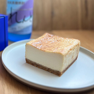 れんと × enne黒糖焼酎チーズケーキ A082-011