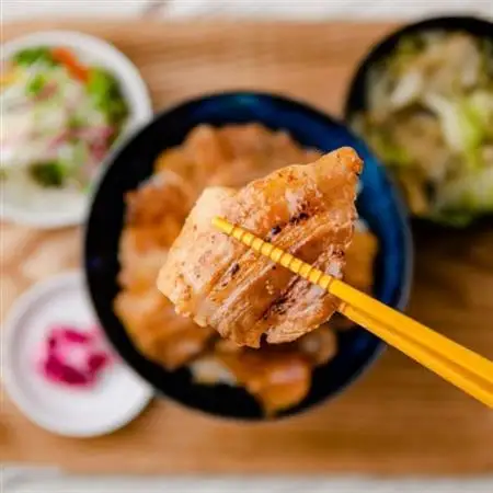 あぐー豚丼(バラ肉)4人前　/　炭火の香り漂う特製タレ付です【配送不可地域：離島】【1288380】
